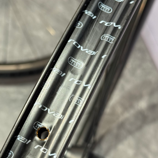 (Pre-Owned) Roval Terra C Carbon Wheels - Image 7